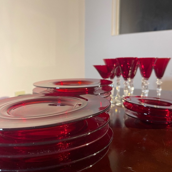 Morgantown Monroe Red Glasses - Picture 3 of 15